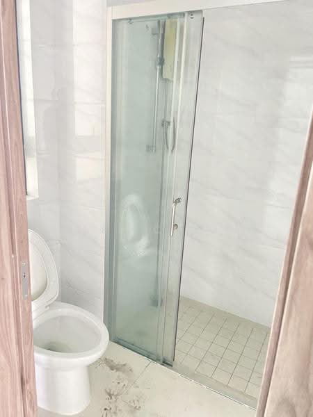 Apartment for Rent at Starview Bay @ Forest City - Alex Cheah - Bathroom - PropertyGuru.com.my