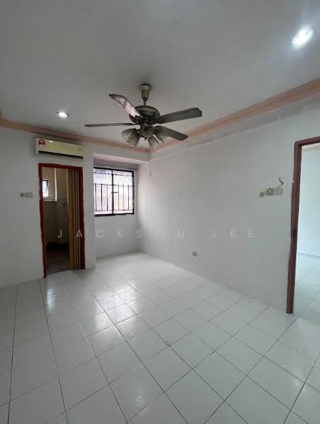 Pangsapuri untuk Dijual di Vista Bayu - Jackson Lee - Living Room - PropertyGuru.com.my