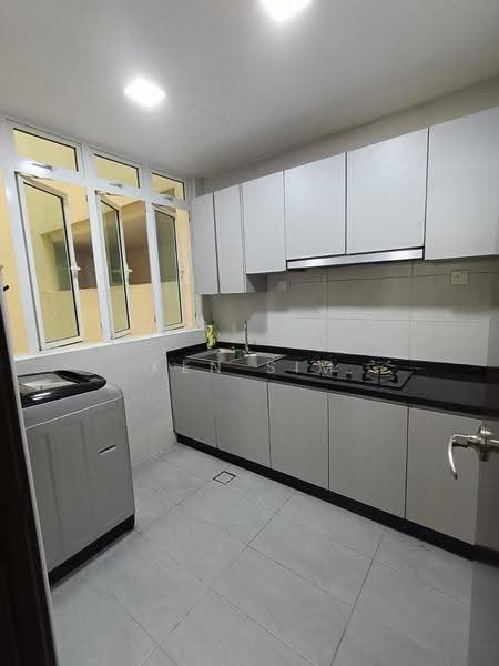 Kediaman Servis untuk Disewa di KSL Residence @ Daya - Ken Sim - Kitchen - PropertyGuru.com.my