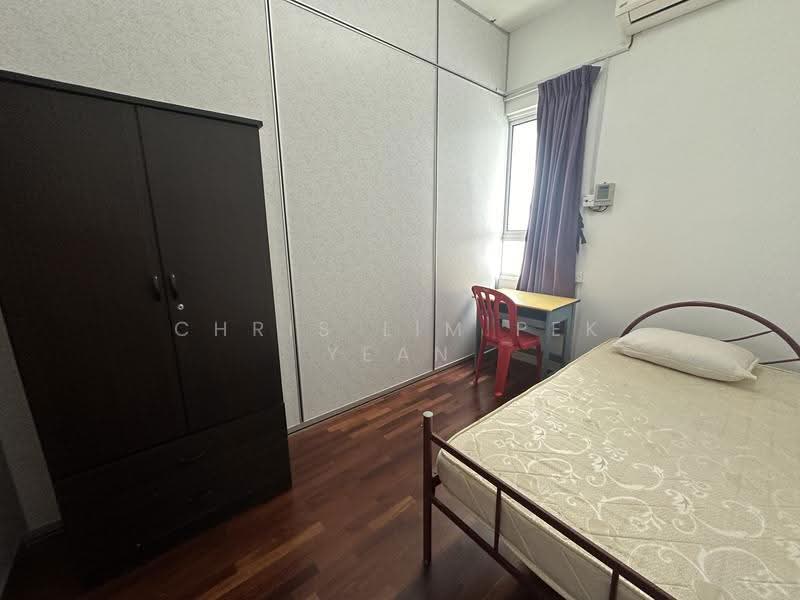 3-storey Terraced House for Sale in Taman Taming Indah 2 (Bandar Sungai Long) - Chris Lim Pek Yean - Bedroom - PropertyGuru.com.my