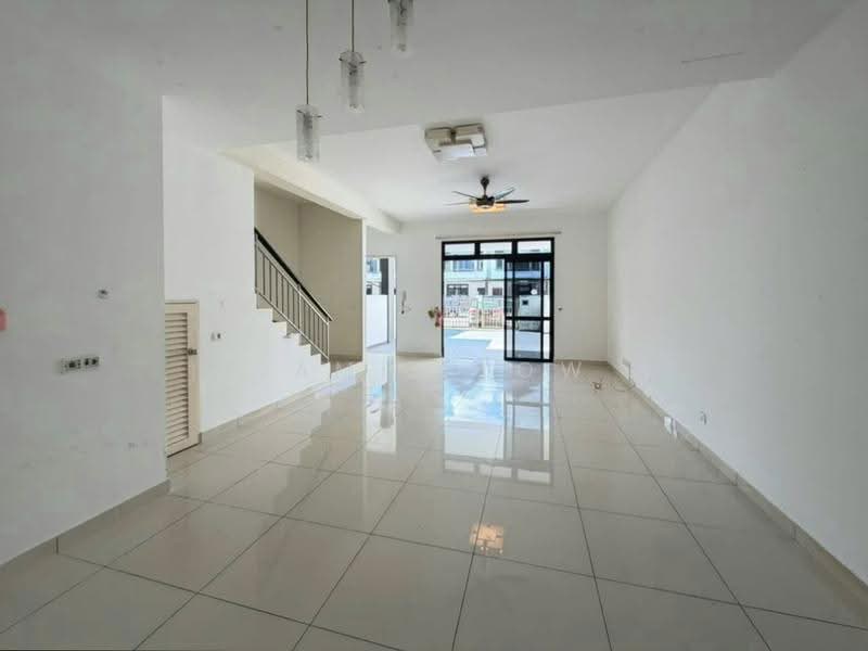 Rumah Teres untuk Dijual di Johor Bahru (Johor) - Jamie Low - Living Room - PropertyGuru.com.my