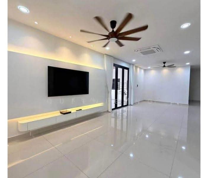Rumah Kluster untuk Disewa di Skudai (Johor) - Ken Sim - Living Room - PropertyGuru.com.my