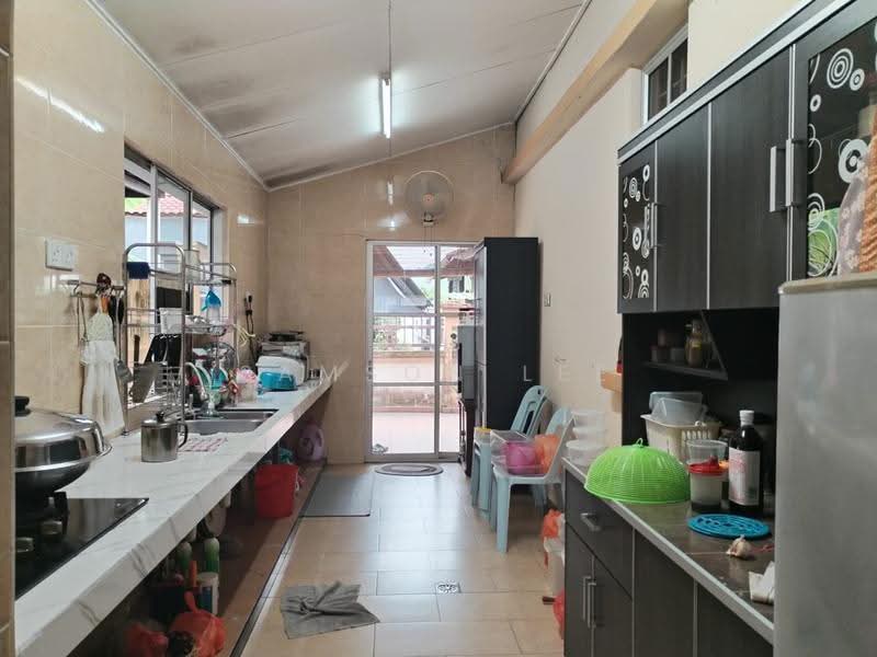 Bungalow House for Sale in Kota Emerald (Rawang) - Samson Lee - Kitchen - PropertyGuru.com.my