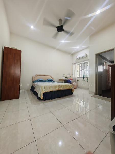 Semi-Detached House for Sale in Seremban 2 (Negeri Sembilan) - Marcus Yeow - Bedroom - PropertyGuru.com.my