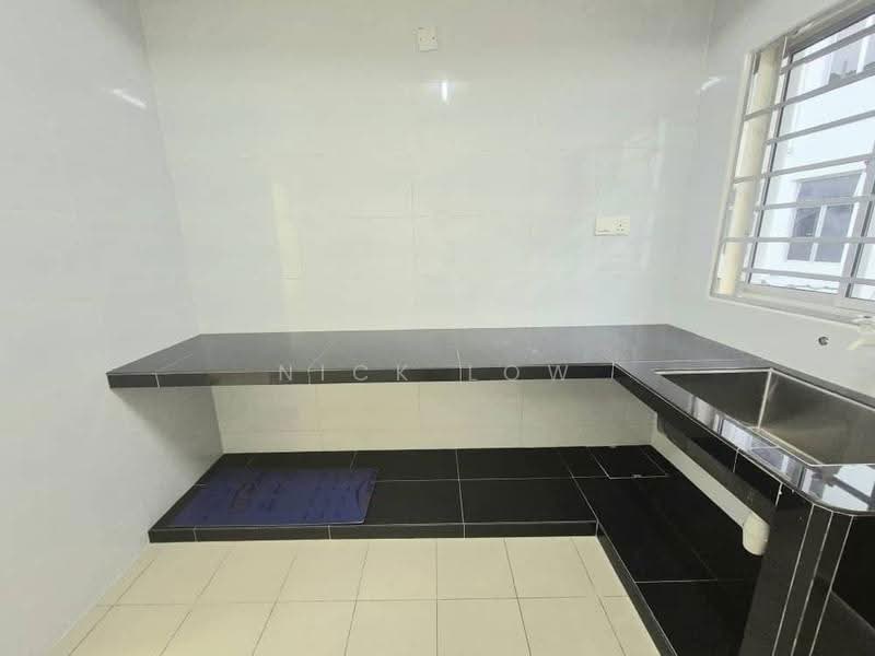 2-storey Terraced House for Rent in Mutiara Rini (Skudai) - Nick Low - Kitchen - PropertyGuru.com.my