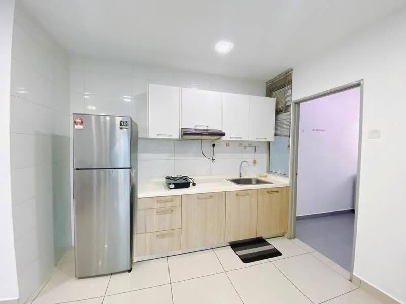 Kediaman Servis untuk Dijual di Pandan Residence 2 - Yvonne Lim - Kitchen - PropertyGuru.com.my