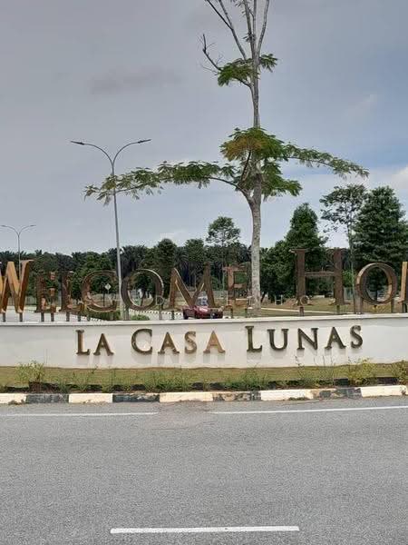 Zero-Lot Bungalow for Sale in Taman La Casa (Lunas) - Syed Redho - PropertyGuru.com.my