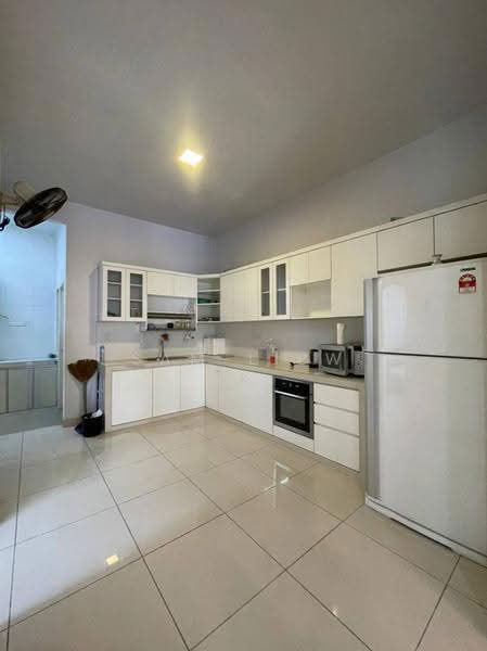 Rumah Kluster untuk Disewa di Iskandar Puteri (Nusajaya) (Johor) - Sam Liew - Kitchen - PropertyGuru.com.my