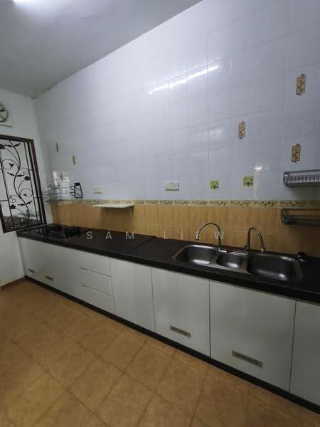 Rumah Kluster untuk Disewa di Johor Bahru (Johor) - Sam Liew - Kitchen - PropertyGuru.com.my