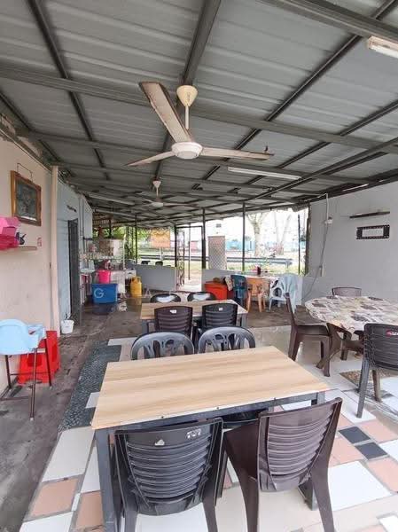 Semi-Detached House for Sale in Taman Iskandar (Johor Bahru) - Grace Lau - Dining Room - PropertyGuru.com.my