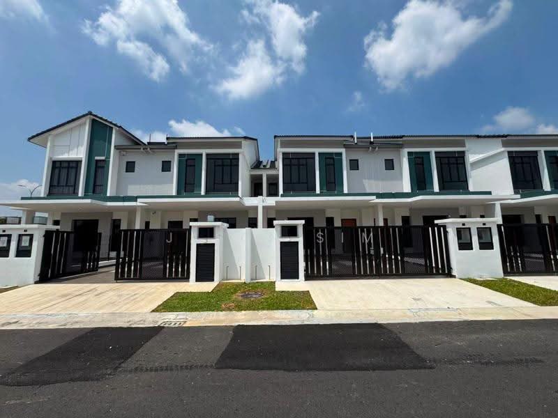 2-storey Terraced House for Sale in Taman Impian Emas (Skudai) - Jason Sim - Exterior - PropertyGuru.com.my