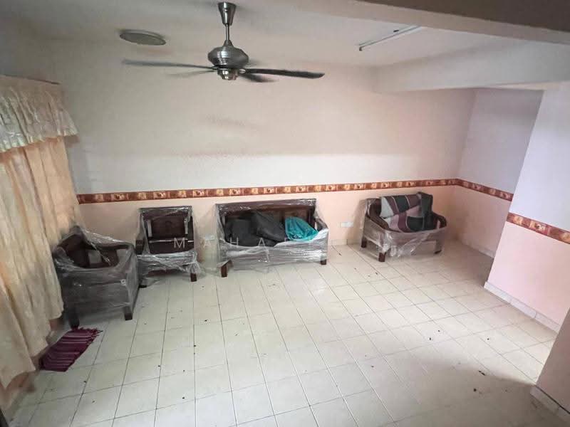 2-storey Terraced House for Sale in Bandar Tasik Kesuma (Beranang) - Mahafiz . - Living Room - PropertyGuru.com.my
