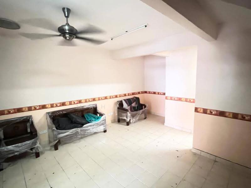2-storey Terraced House for Sale in Bandar Tasik Kesuma (Beranang) - Mahafiz . - Living Room - PropertyGuru.com.my