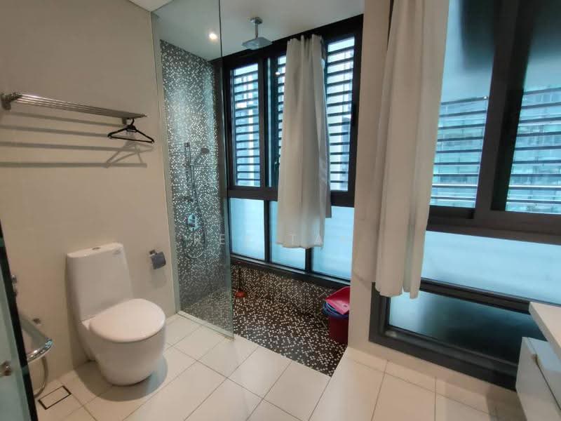 Kediaman Servis untuk Disewa di Vogue Suites One - Rex Tan - Bathroom - PropertyGuru.com.my