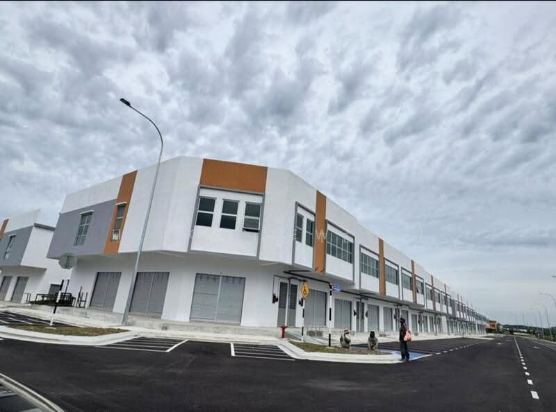 Shop for Sale in Kangkar Pulai (Skudai) - Heng Chew Yen - Exterior - PropertyGuru.com.my