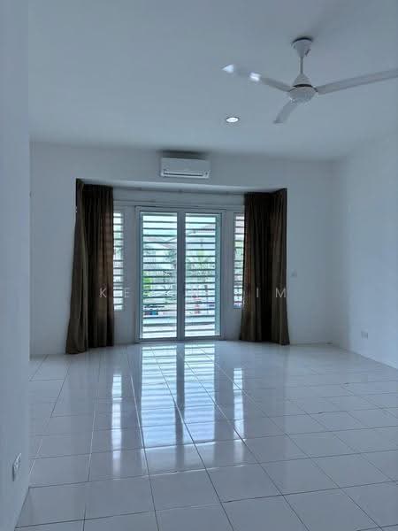 Rumah Teres 2-Tingkat untuk Dijual di Sathu Terraces (Bayan Lepas) - Kevin Lim - Living Room - PropertyGuru.com.my