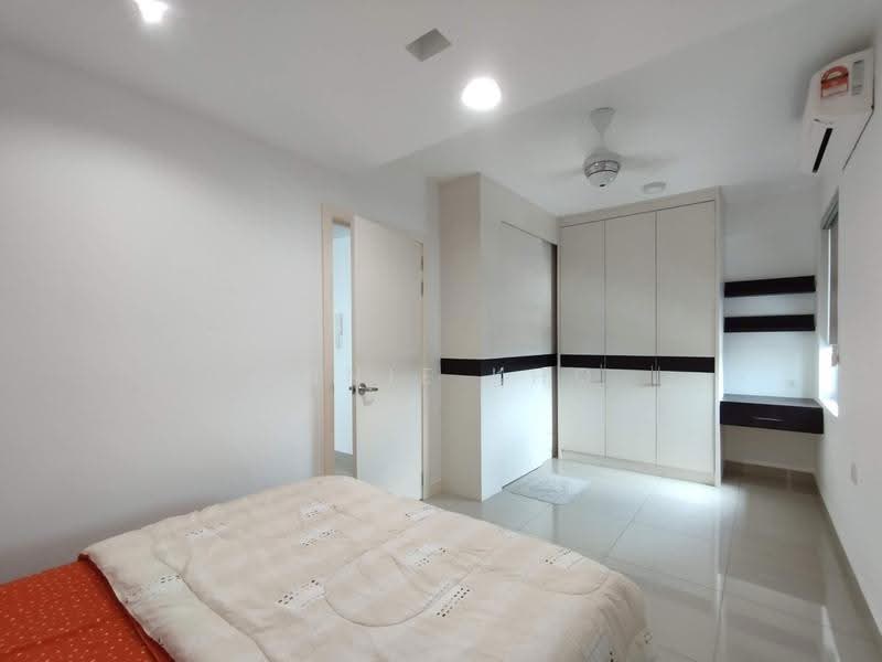 Kediaman Servis untuk Disewa di Trefoil @ Setia City - Annie Kho - Bedroom - PropertyGuru.com.my