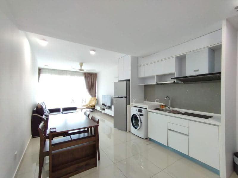 Kediaman Servis untuk Disewa di Trefoil @ Setia City - Annie Kho - Living Room - PropertyGuru.com.my