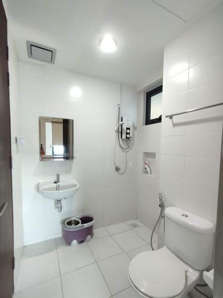 Kediaman Servis untuk Disewa di Trefoil @ Setia City - Annie Kho - Bathroom - PropertyGuru.com.my