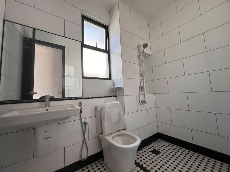 Semi-Detached House for Sale in Elmina (Shah Alam) - Nicky Lai - Bathroom - PropertyGuru.com.my