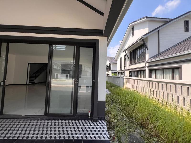 Semi-Detached House for Sale in Elmina (Shah Alam) - Nicky Lai - Exterior - PropertyGuru.com.my