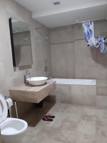 Service Residence for Sale at Bintang Fairlane Residences - Ally Chua - Bathroom - PropertyGuru.com.my
