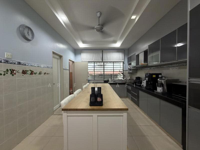 2-storey Terraced House for Sale in Bandar Nusaputra (Puchong) - Ariff Syafiq - Kitchen - PropertyGuru.com.my