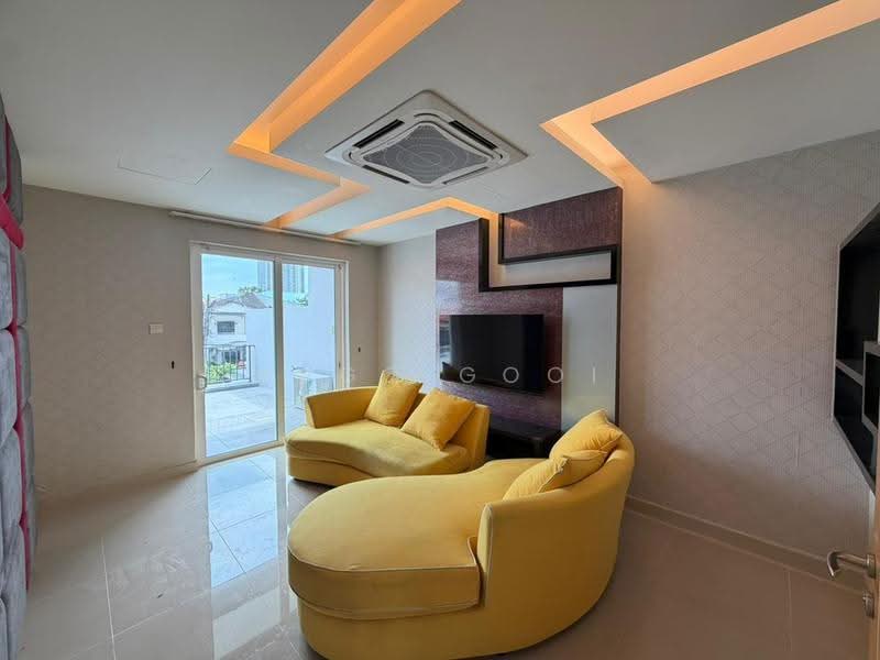Semi-Detached House for Rent in Bandar Baru Sri Petaling (Sri Petaling) - Hugo Gooi - Living Room - PropertyGuru.com.my