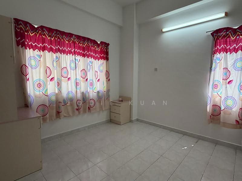 Pangsapuri untuk Dijual di Le Courts Desa Tambun - Jodie Kuan - Bedroom 3 - PropertyGuru.com.my
