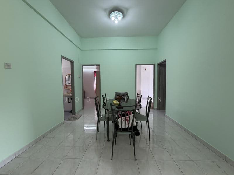 Pangsapuri untuk Dijual di Le Courts Desa Tambun - Jodie Kuan - Dining Area - PropertyGuru.com.my