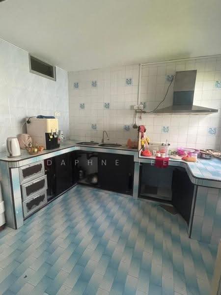 Rumah Teres 1-Tingkat untuk Dijual di Taman Kulai Besar (Kulai) - Daphne Lee - Kitchen - PropertyGuru.com.my