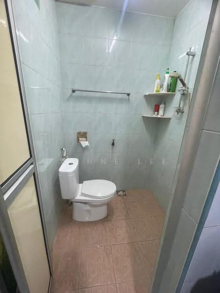 Rumah Teres 1-Tingkat untuk Dijual di Taman Kulai Besar (Kulai) - Daphne Lee - Bathroom - PropertyGuru.com.my