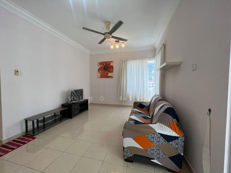 Kondominium untuk Dijual di Platinum Hill PV 8 - Ming Feng - Living Room - PropertyGuru.com.my