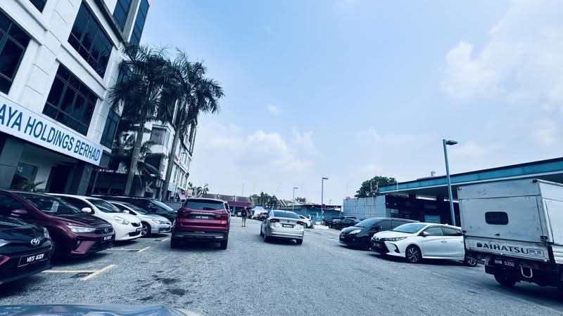 Shop for Sale in Puchong (Selangor) - Kow Tze Fui - Exterior - PropertyGuru.com.my