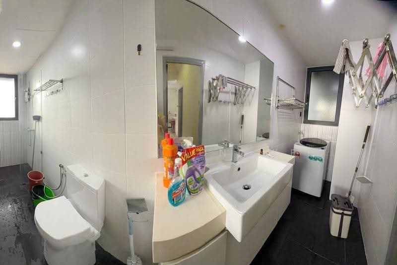 Kediaman Servis untuk Disewa di V@SUMMERPLACE - Chuan Hong Kee - Bathroom - PropertyGuru.com.my