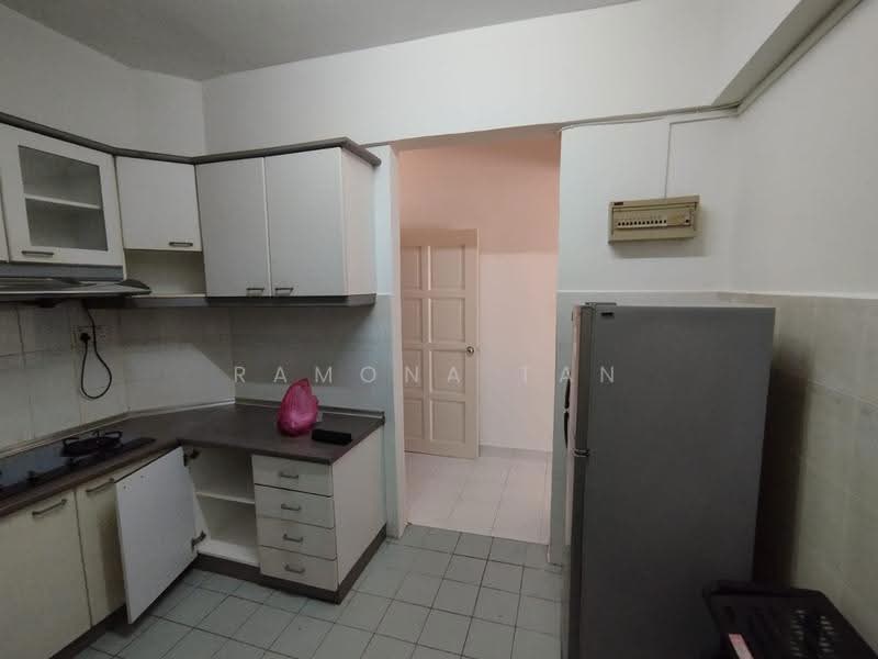 Kondominium untuk Dijual di Casa Lago - Ramona Tan - Kitchen - PropertyGuru.com.my