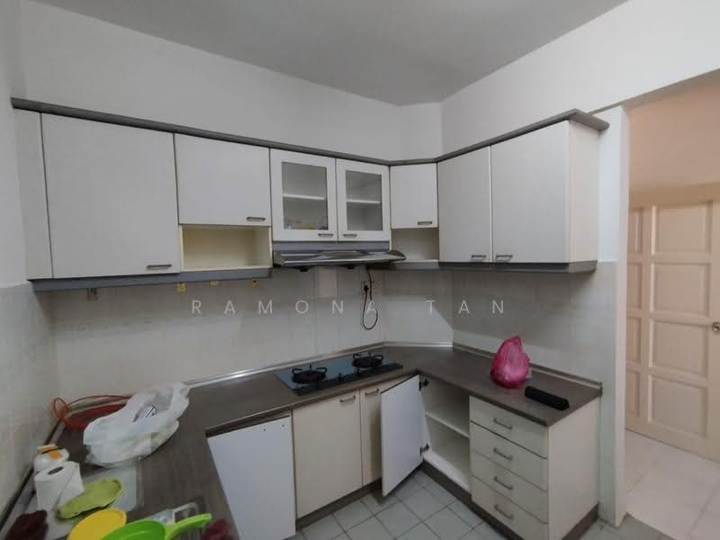 Kondominium untuk Dijual di Casa Lago - Ramona Tan - Kitchen - PropertyGuru.com.my