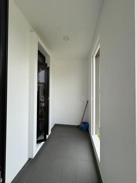 2.5-storey Terraced House for Sale in Iskandar Puteri (Nusajaya) (Johor) - Jameson Choo - Corridor - PropertyGuru.com.my