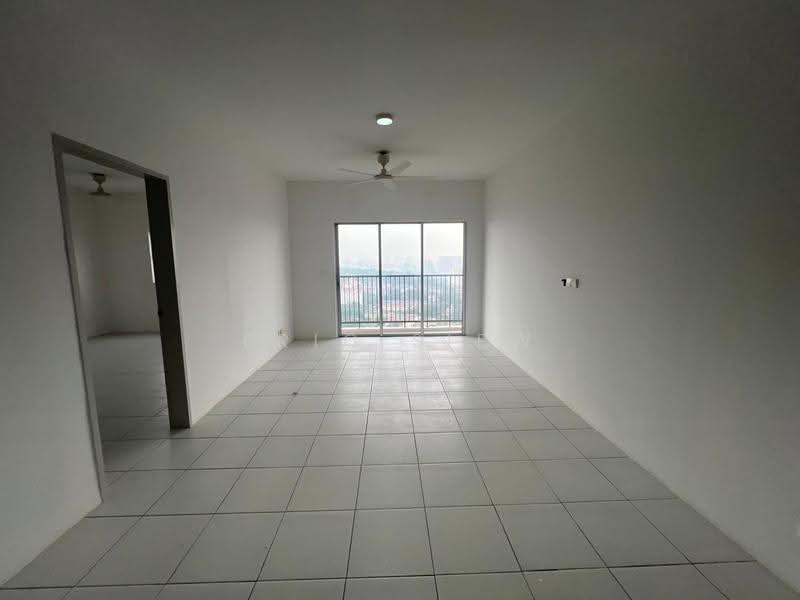 Kondominium untuk Disewa di Residensi Sateria - Eric Siew - Living Room - PropertyGuru.com.my