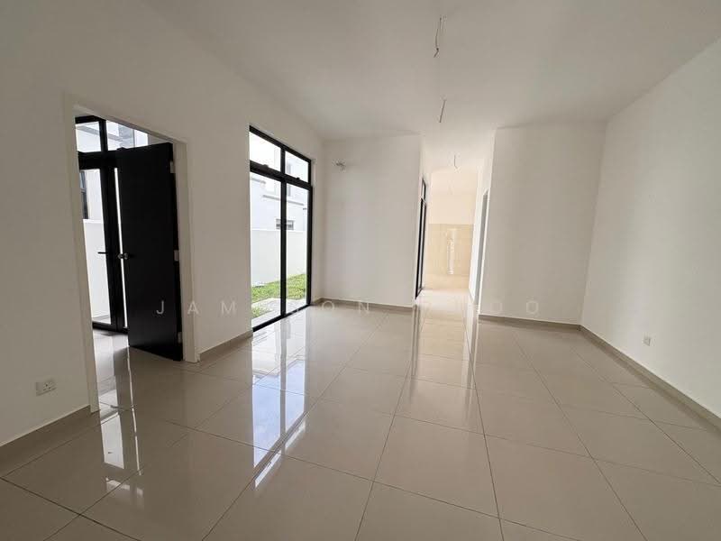 Rumah Kluster untuk Dijual di Eco Botanic 2 (Iskandar Puteri (Nusajaya)) - Jameson Choo - Living Room - PropertyGuru.com.my