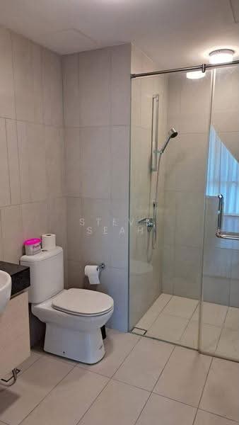 Kediaman Servis untuk Disewa di Afiniti Residences - Steve Seah - Bathroom - PropertyGuru.com.my