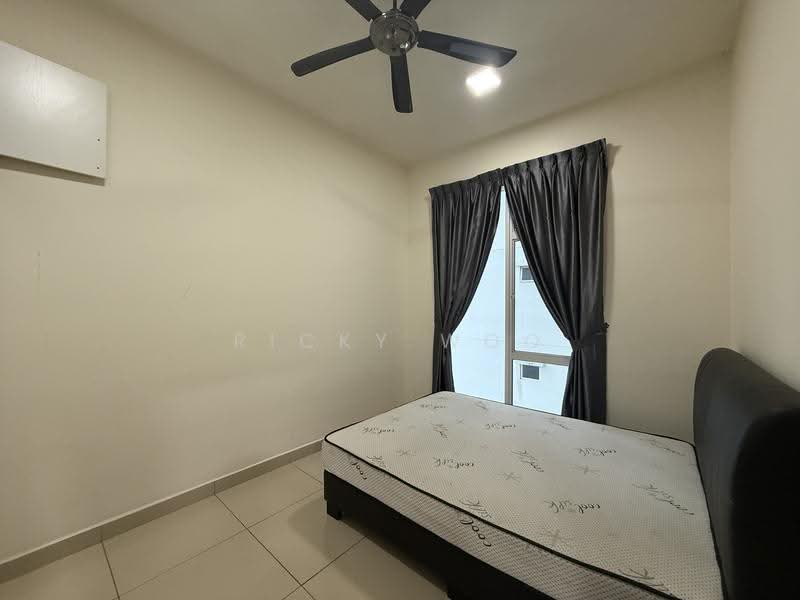 Kondominium untuk Disewa di M Condominium @ Larkin - Ricky Woo - Bedroom - PropertyGuru.com.my