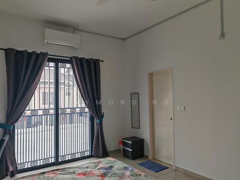 2-storey Terraced House for Sale in Bandar Sri Sendayan (Negeri Sembilan) - Raymond Ng - Bedroom - PropertyGuru.com.my