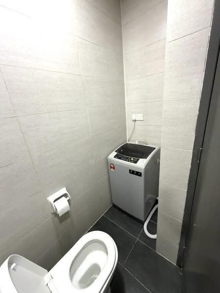 Kondominium untuk Disewa di Queensville - Earon Chong - Bathroom - PropertyGuru.com.my