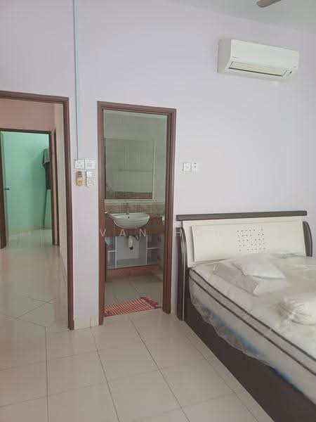 Kondominium untuk Disewa di Villa Wangsamas - Ivan Hoh - Bedroom - PropertyGuru.com.my