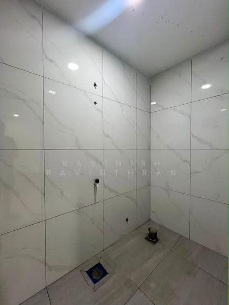 Rumah Berkembar untuk Dijual di Taman Daya (Johor Bahru) - Ravinish Ravinthran - Bathroom - PropertyGuru.com.my
