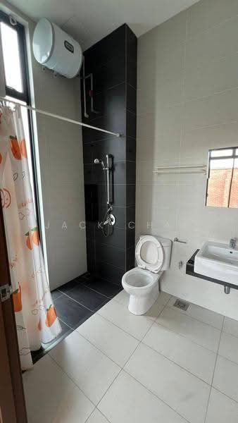 Rumah Berkembar untuk Disewa di Johor Bahru (Johor) - Jack Chai - Bathroom - PropertyGuru.com.my