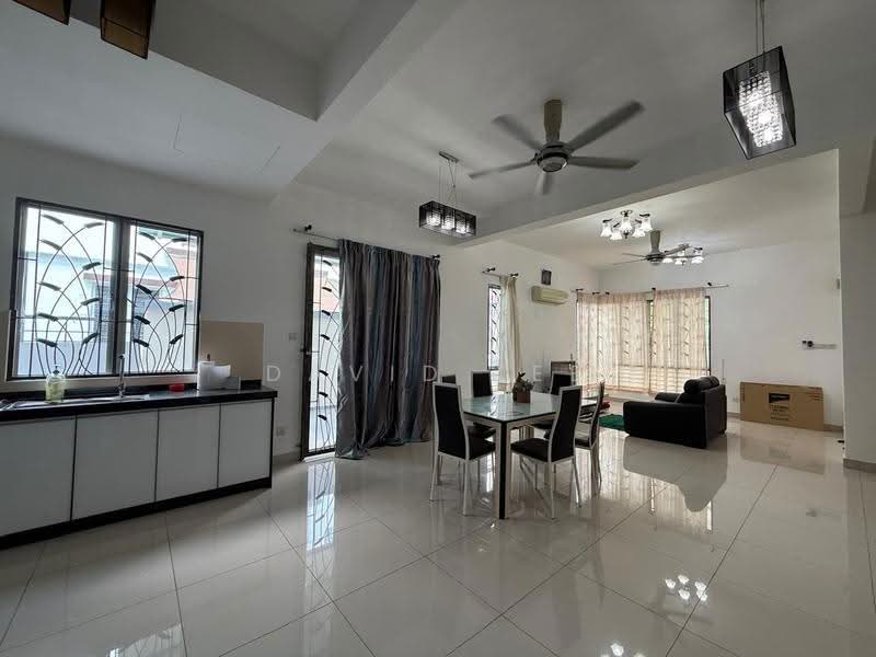 Rumah Kluster untuk Disewa di Taman Anggun (Rawang) - David Lee - Living Room - PropertyGuru.com.my