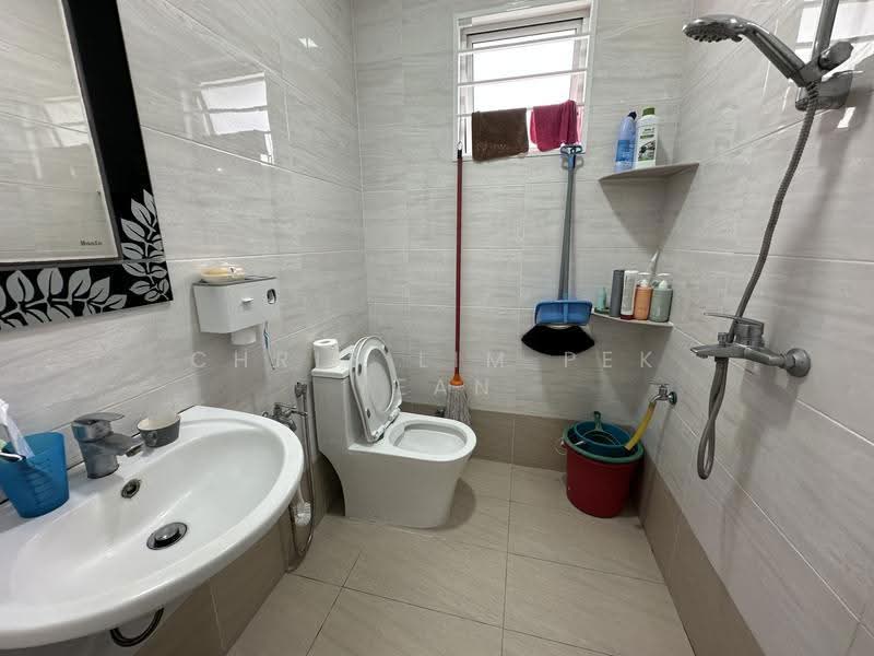 2-storey Terraced House for Sale in Taman Taming Indah 2 (Bandar Sungai Long) - Chris Lim Pek Yean - Bathroom - PropertyGuru.com.my