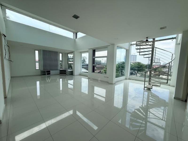 Bungalow House untuk Dijual di Taman Majidee (Johor Bahru) - Wallace Ang - Living Room - PropertyGuru.com.my